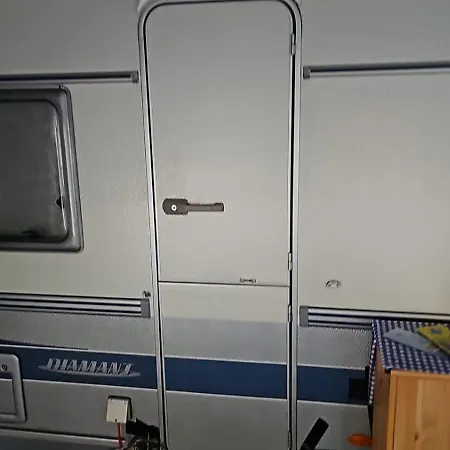 Wohnwagen Hans Luxuszelt Graal-Mueritz
