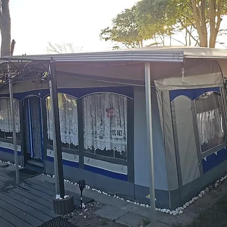 Wohnwagen Hans 럭셔리텐트 그랄뮈리츠